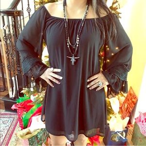 Black and gray bedazzled skull necklace
